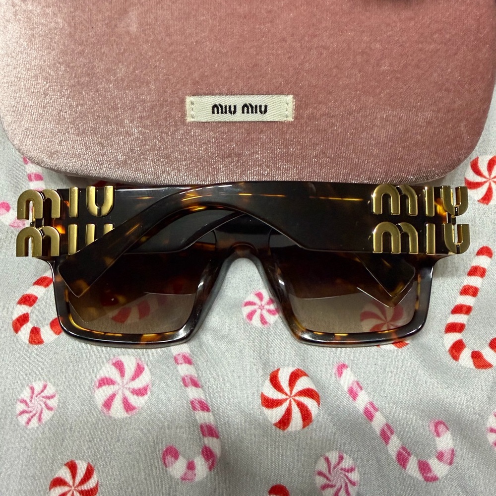 Miu Miu Sunglasses - Picture 3 of 5